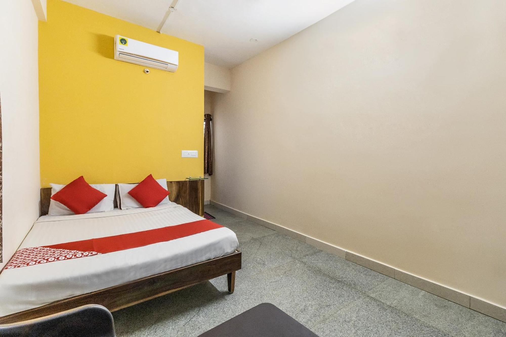 Hotel O Supriya Lodge Hassan Exteriér fotografie