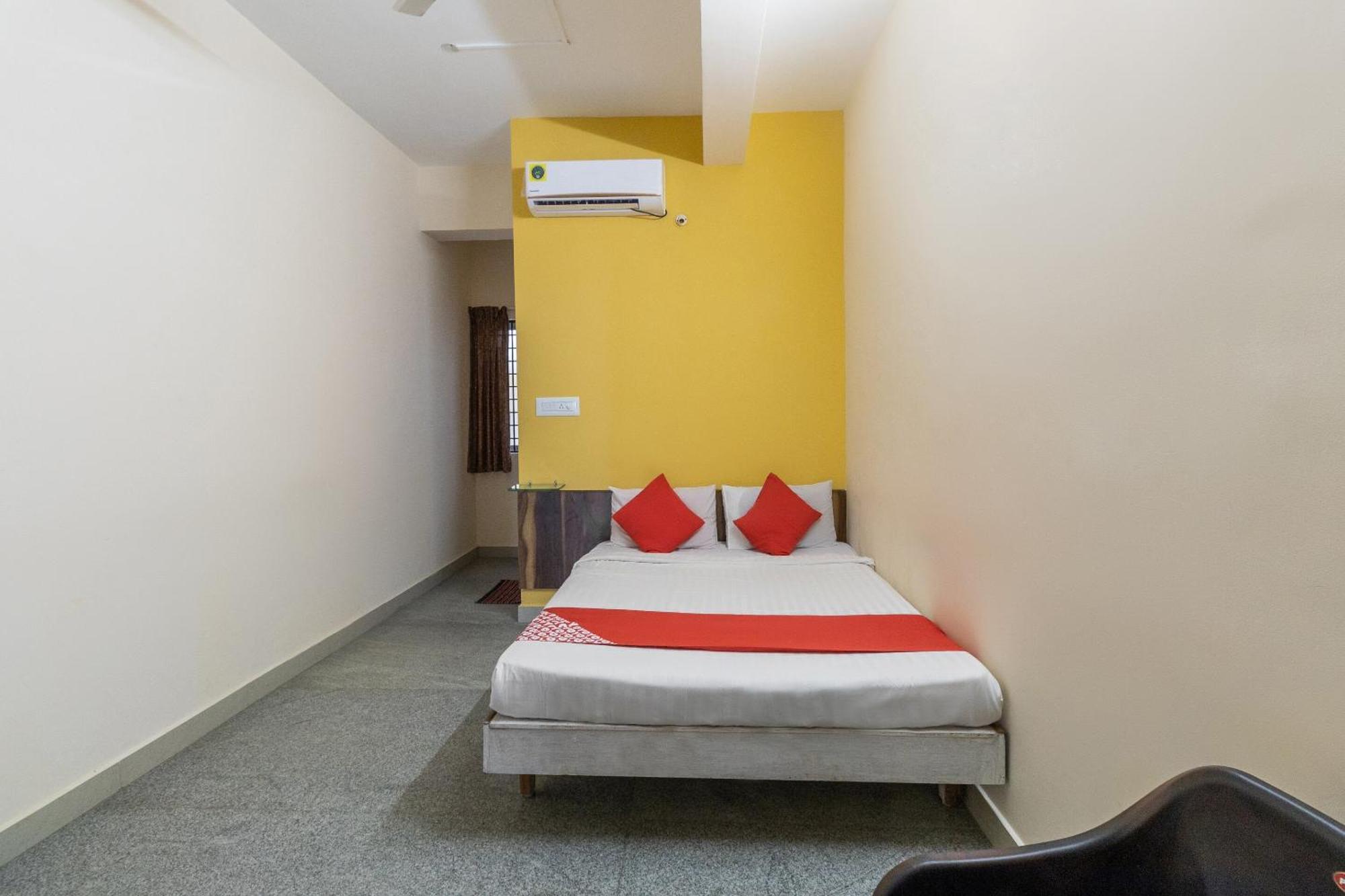 Hotel O Supriya Lodge Hassan Exteriér fotografie